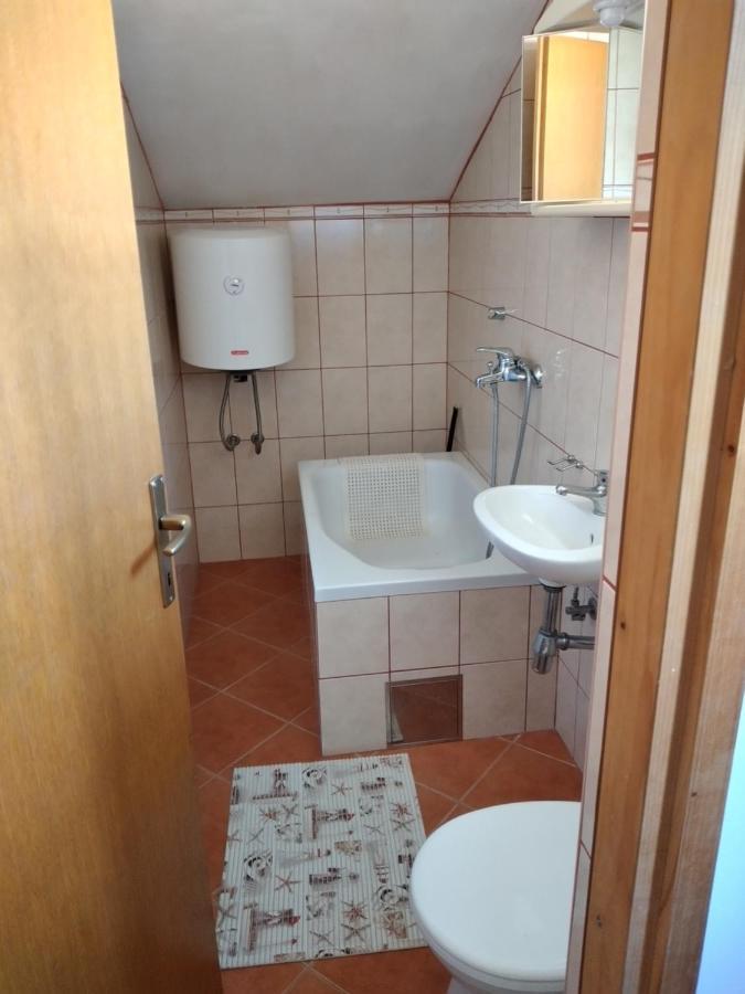 Apartmani Igercic Stinica Esterno foto