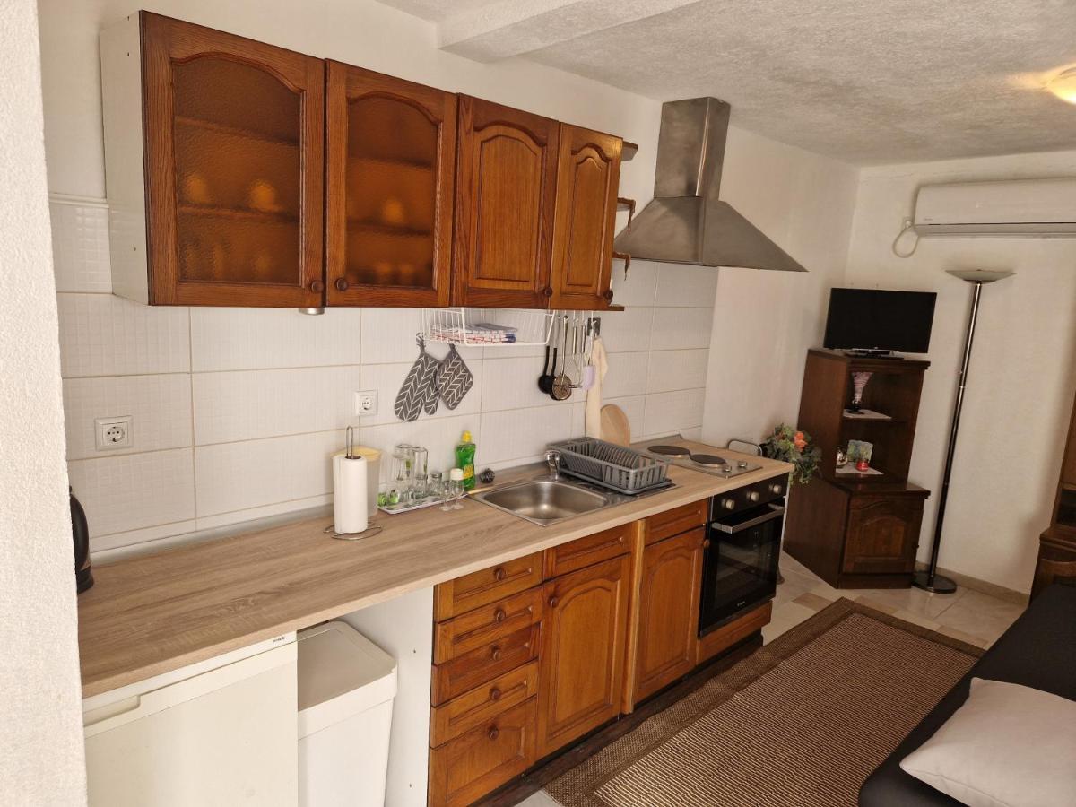 Apartmani Igercic Stinica Esterno foto